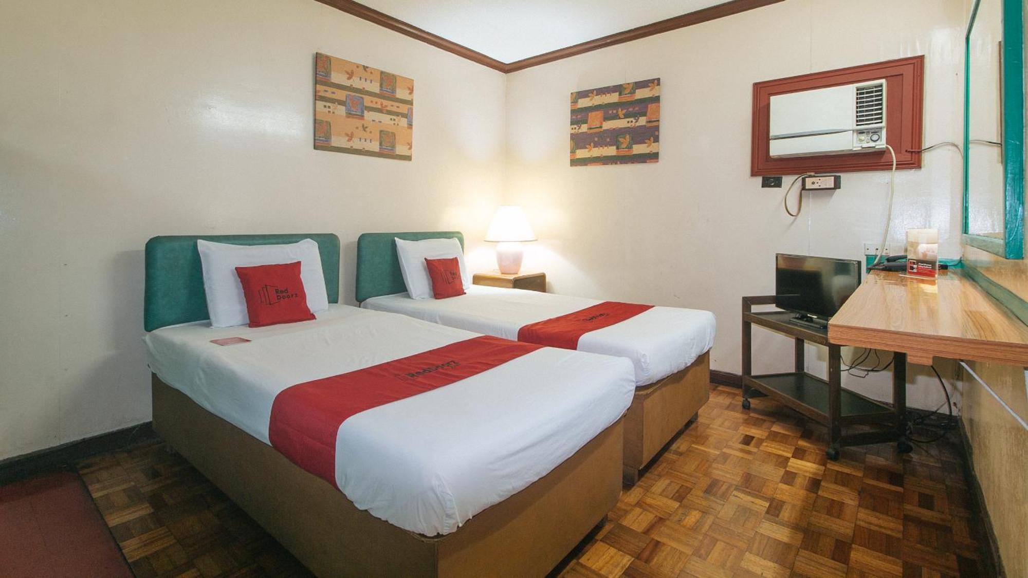 Reddoorz At Broadway Court Apartelle Bandar Quezon Luaran gambar