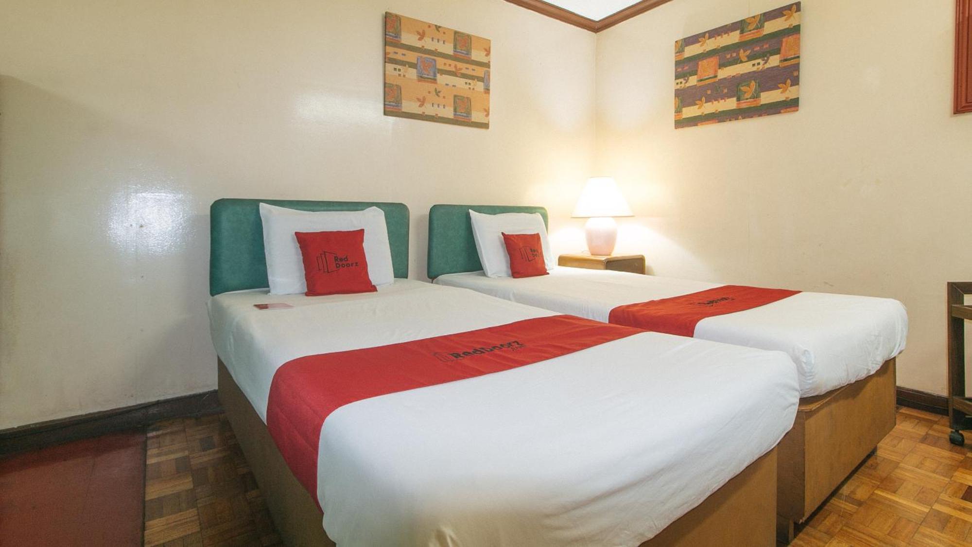 Reddoorz At Broadway Court Apartelle Bandar Quezon Luaran gambar