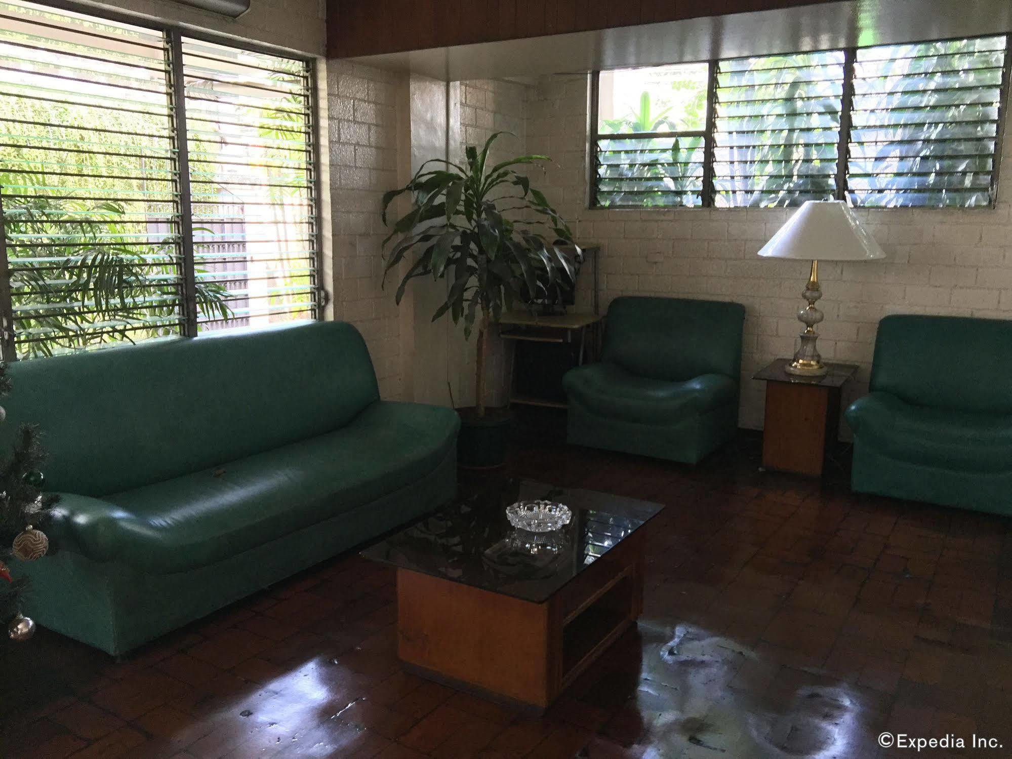 Reddoorz At Broadway Court Apartelle Bandar Quezon Luaran gambar